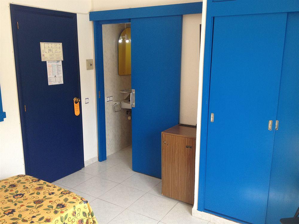 Hostal Blanca Кан Пикафорт Екстериор снимка